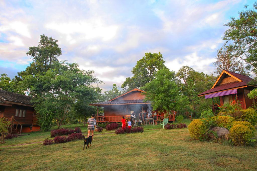 Romantic Time Mountain सहारा Pai